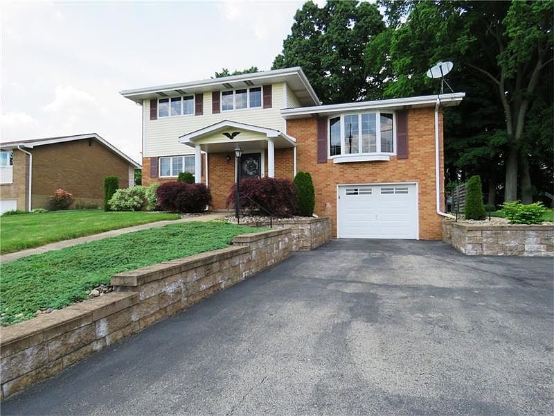 1st image of 371 Marbury Dr