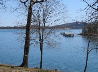 214 Twin Island Dr, Blue Eye, MO 65611