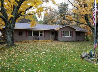 5845 Meadow Dr, Rhinelander, WI 54501