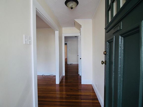Entry way with coat closet