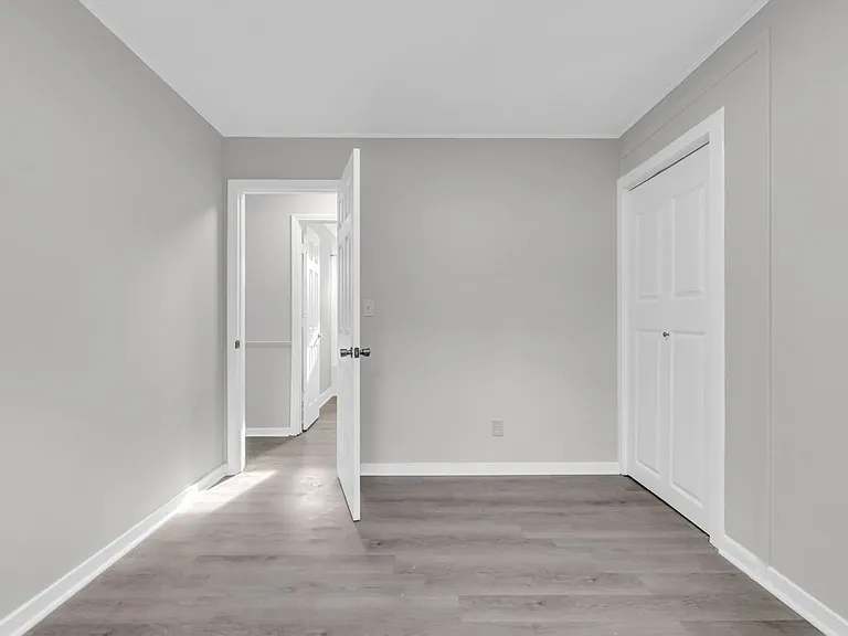 131 Poplar St — Photo 14