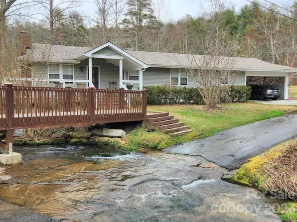 3511 Willow Creek Rd, Hendersonville, NC 28739