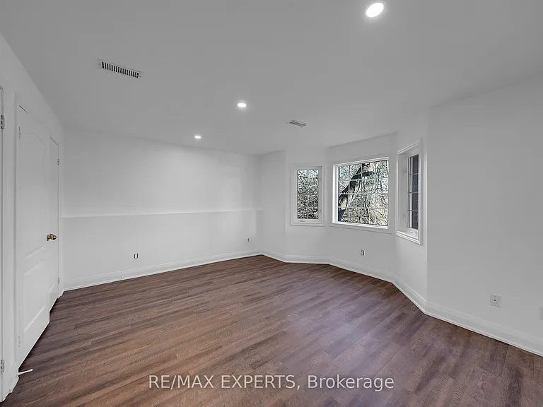 97 Franklin St #BASEMENT — Photo 11