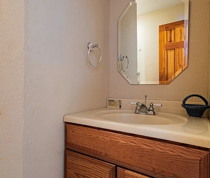 2201 Zacatecas Dr — Photo 55