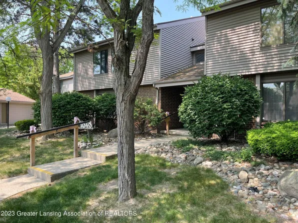 1040 Grenoble Ln Unit A, Lansing, MI 48917