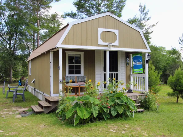 28 Meteyard Ln, Defuniak Springs, FL 32433