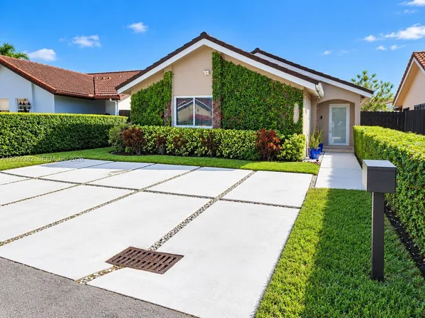 11312 SW 25th Ter, Miami, FL 33165