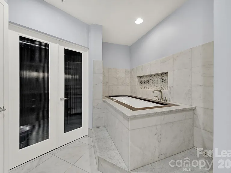 210 N Church St #1002 — Photo 29