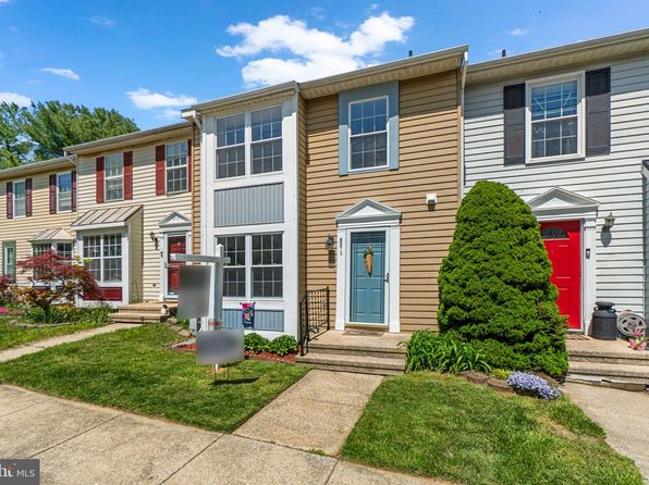 891 Century St, Hampstead, MD 21074