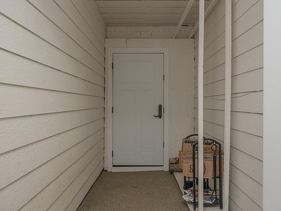 2nd image of 3544 Jeans Way