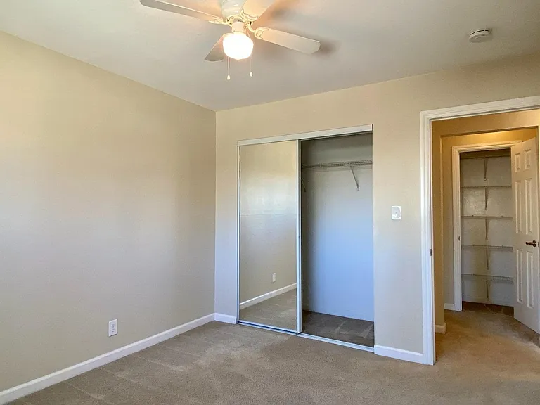 460 S 4th St #8 — Photo 15