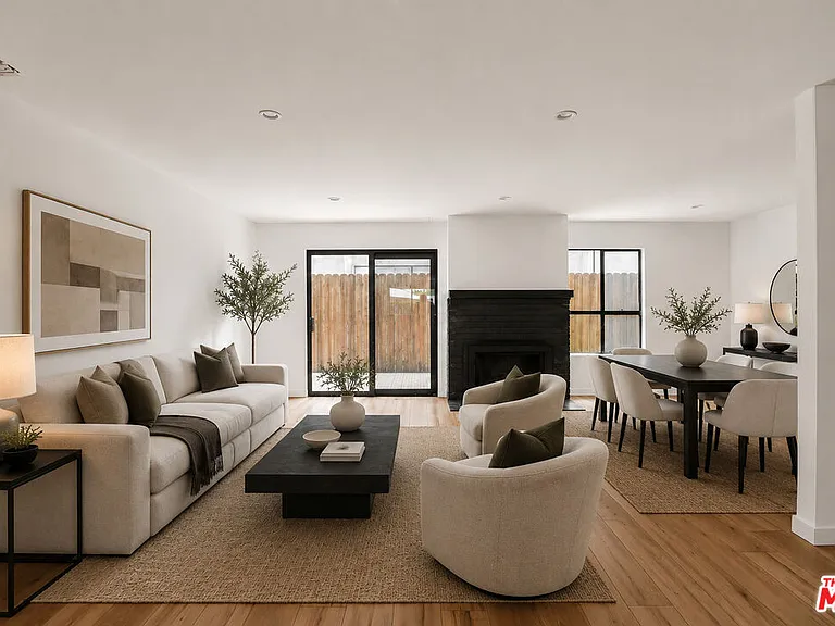 2020 Delaware Ave #7 — Photo 1