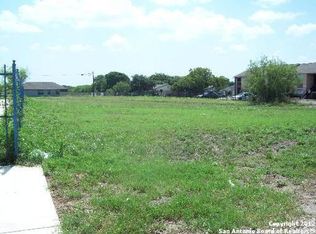Canterbury Dr, San antonio, TX 78228