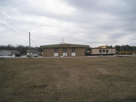 2nd image of 1742 W Us Highway 10