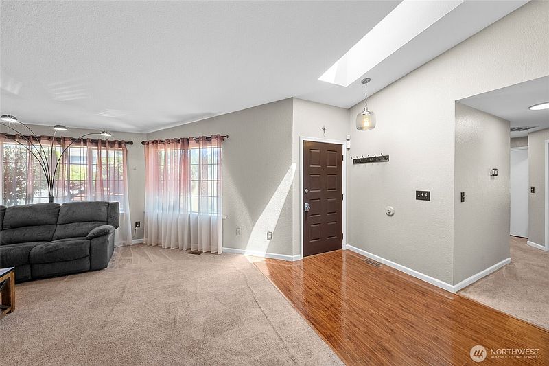 5th image of 8904 121st Street