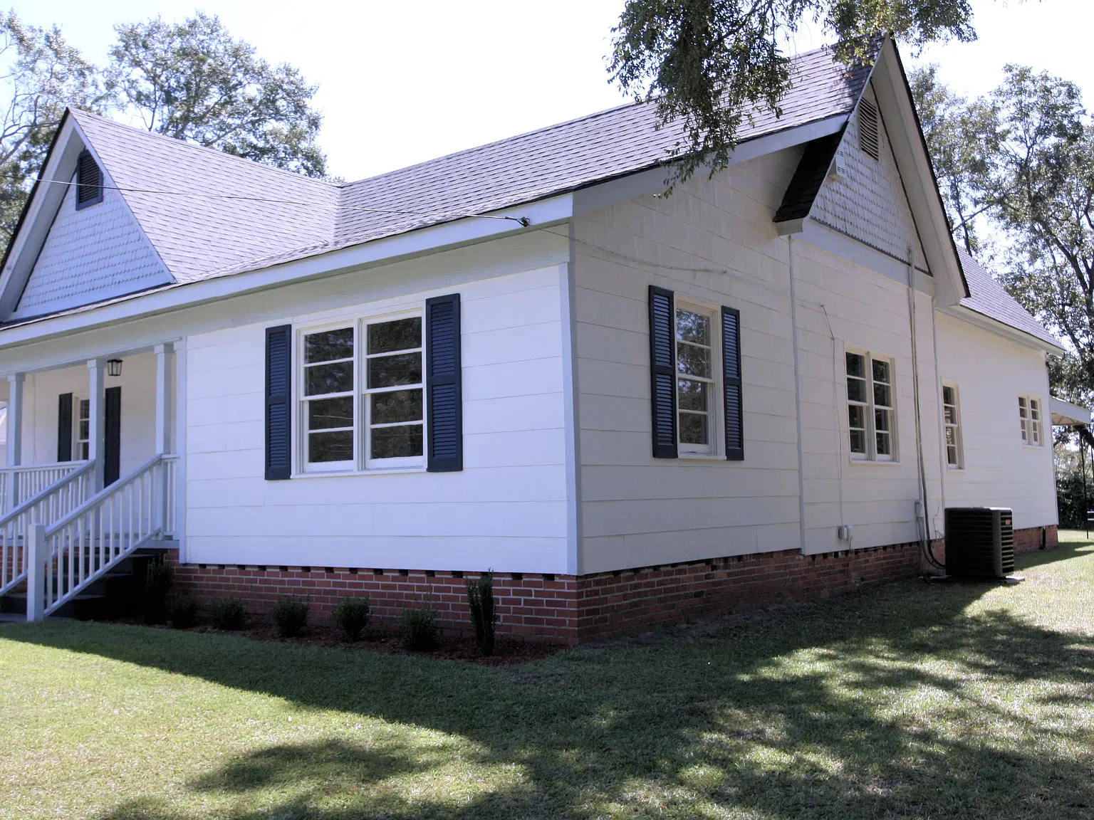 2 bed, 2256 sqft, $1,900 — Photo 2