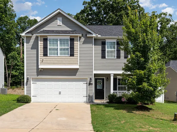 612 Rose Mallow Dr, Zebulon, NC 27597