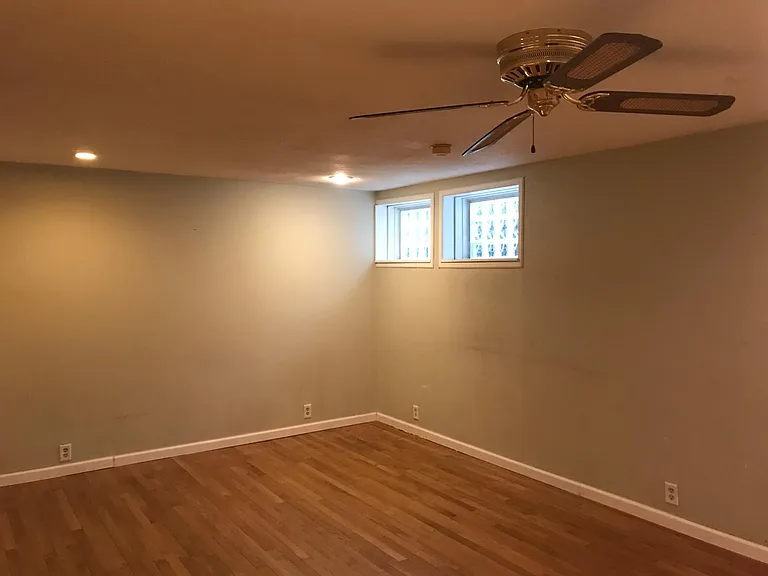 984 Crisfield Dr — Photo 11