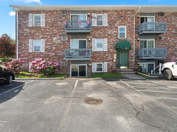 200 Manville Hill Rd #B-28, Cumberland, RI 02864