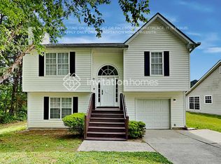 445 Buffington Dr, Union City, GA 30291