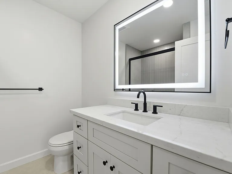 447 Alviso St — Photo 24