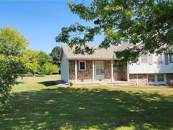 4th image of 20405 S Cottonwood Dr