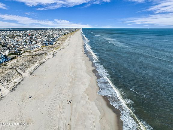 4th image of 24 E Beach Way
