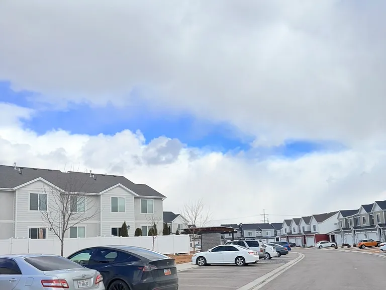 3587 W Grassland Dr #1 — Photo 2