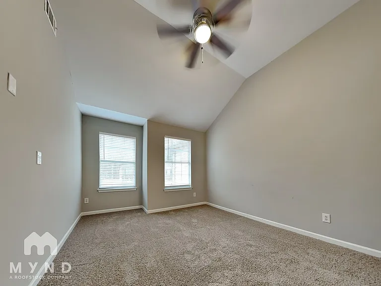 216 Allegrini Dr — Photo 30