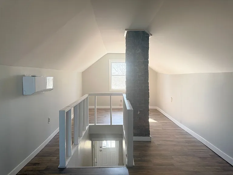158 King St — Photo 22