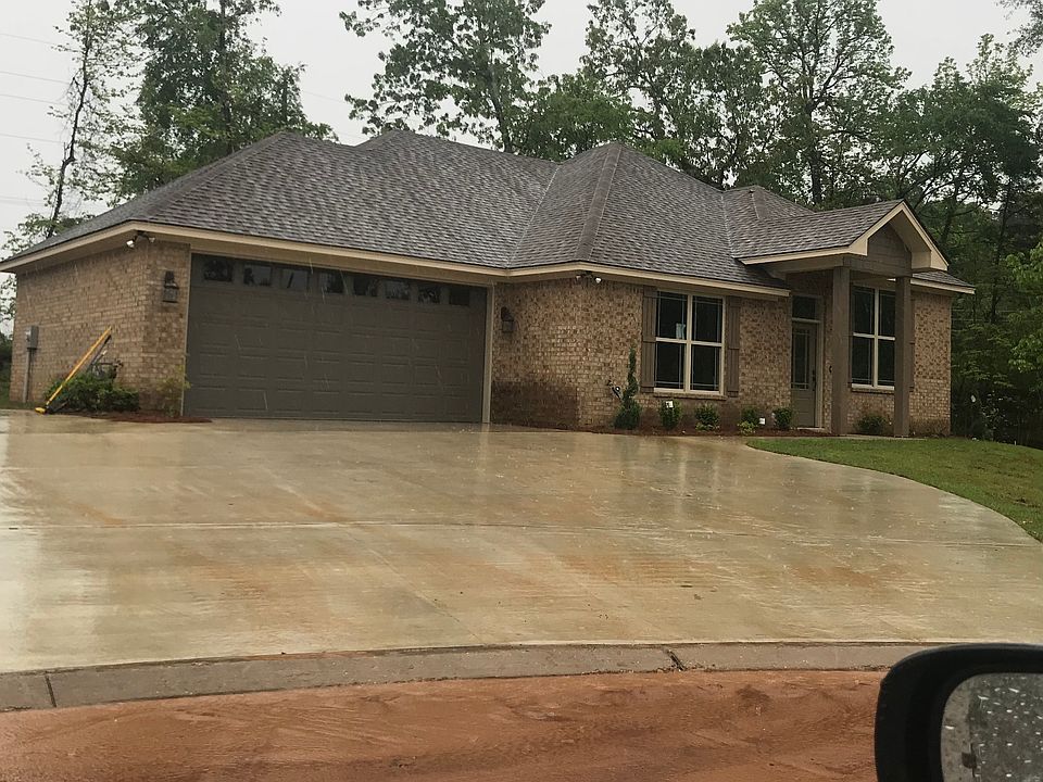 1st image of 1611 Lamoyne Dr