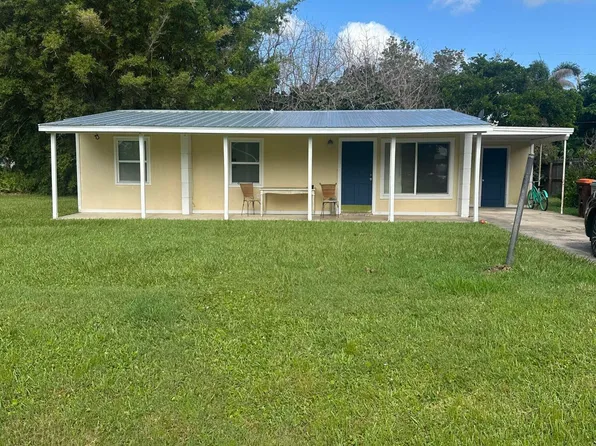 1571 4th Ct, Vero Beach, FL 32960