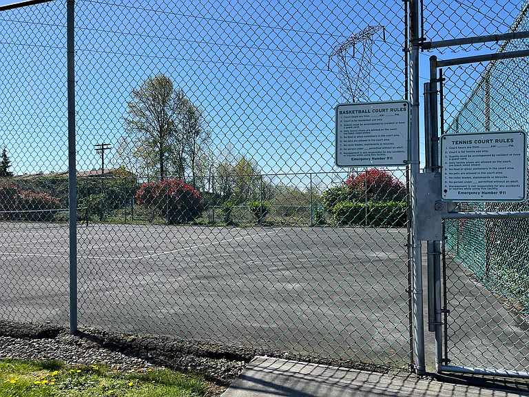Community Basketball/ tennis courts