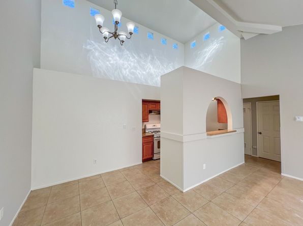 22012-22018 Hawaiian Ave #E