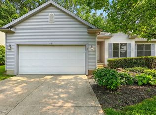 405 Haines St, Elyria, OH 44035