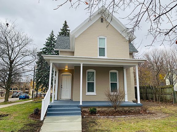 5th image of 1404 Buffalo Ave NE