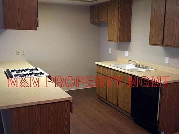 3521 SUN KNOLL KITCHEN