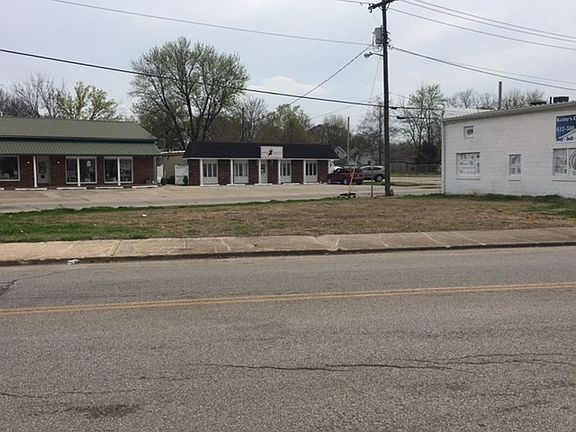 2nd image of 1039 Washington Ave