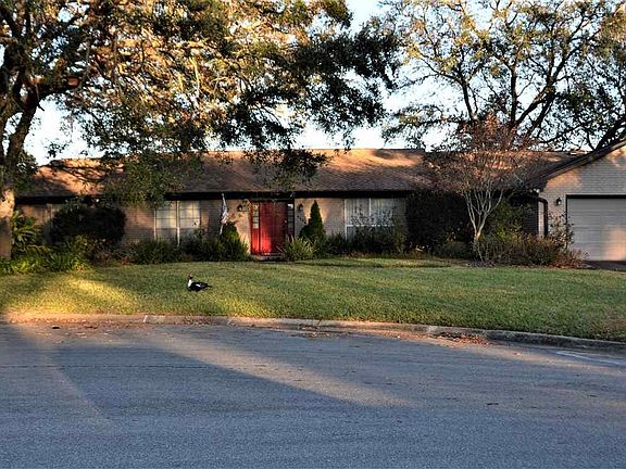 3rd image of 6424 Lake Charlene Ct