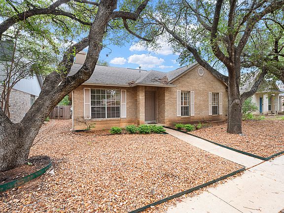 3rd image of 11322 Woodridge Path