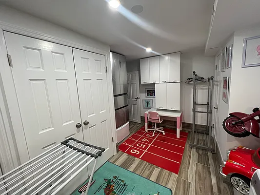 Sold by Homesmart Premier Living Realty | media 10