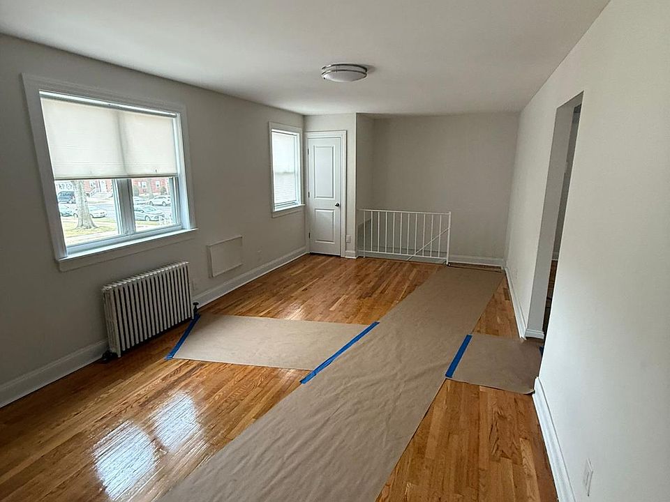 1st image of 6939 225th St Floor 1