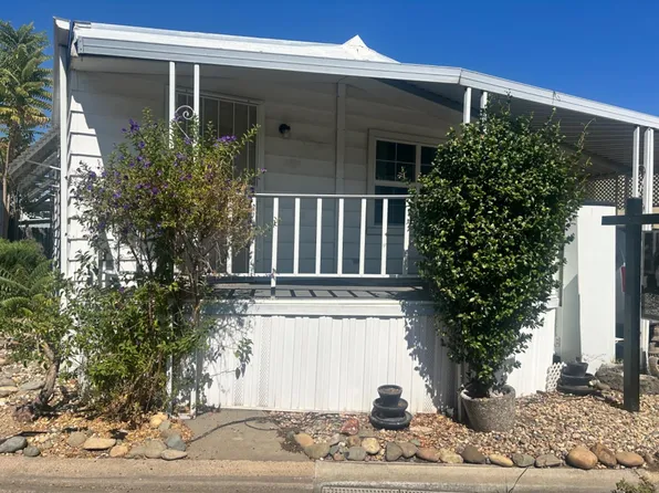 7 Nobel Crest Ln, Rancho Cordova, CA 95670