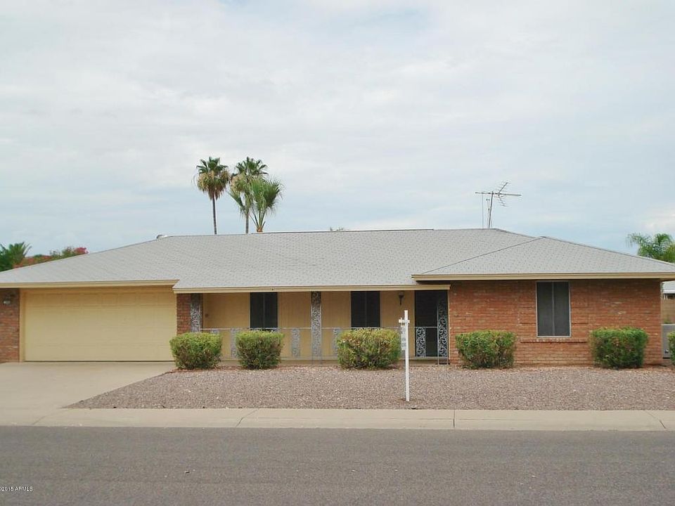 1st image of 9608 W Briarwood Cir