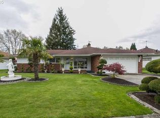 10520 NE Hoyt St, Portland, OR 97220