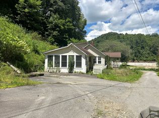 34 Hopson Holw, Green Mountain, NC 28740