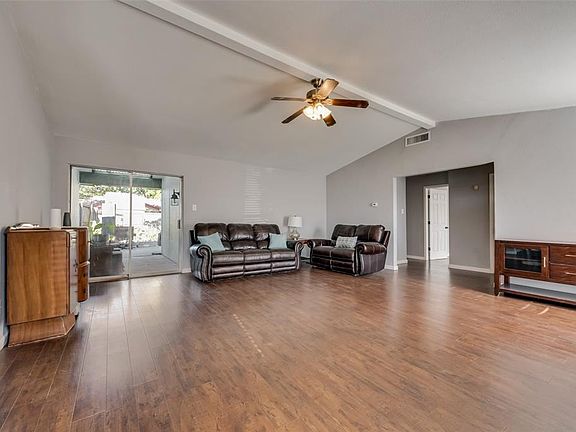 5th image of 4110 Osage Dr