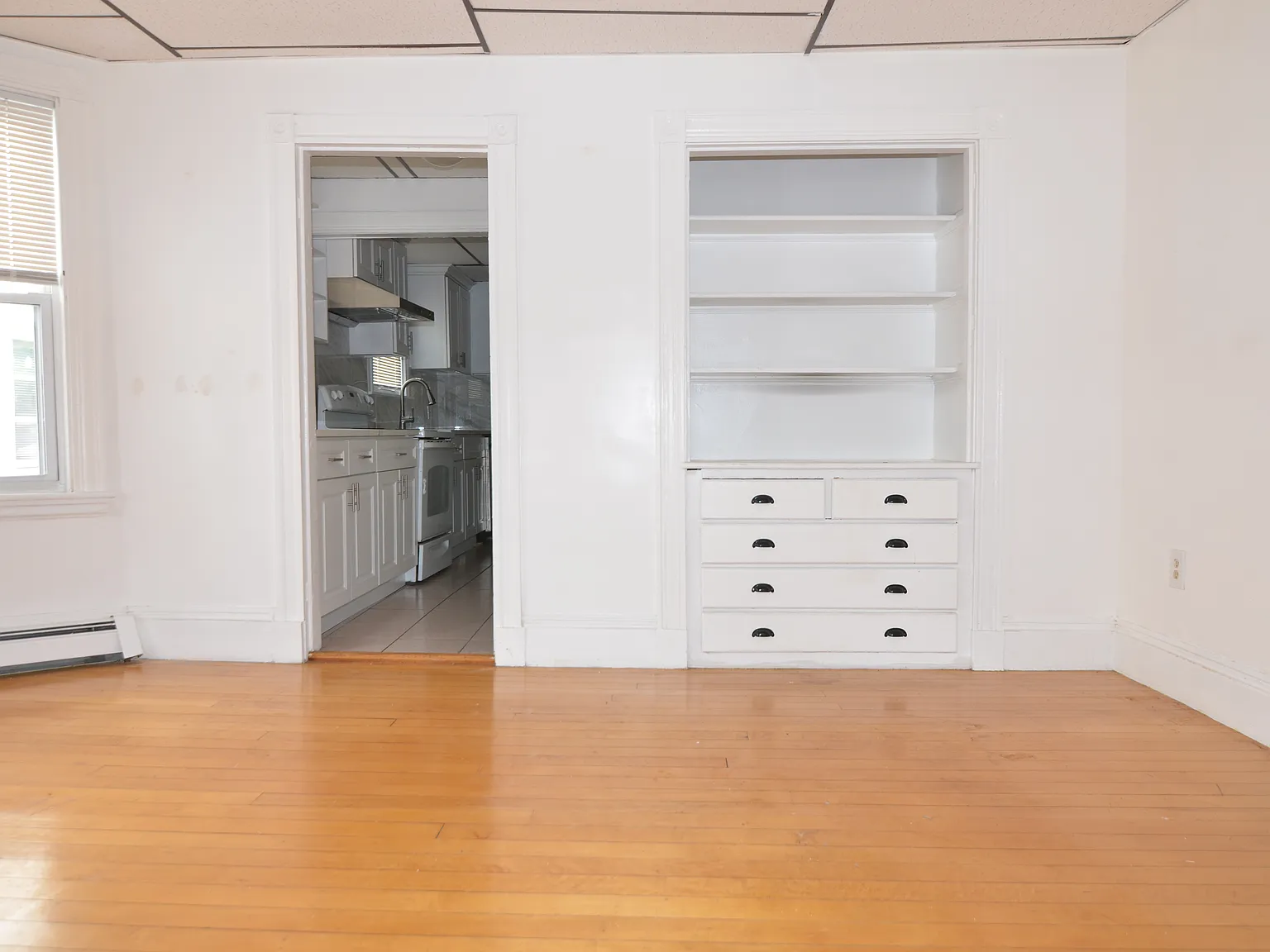 3 bed, 1500 sqft, $2,700 — Photo 4