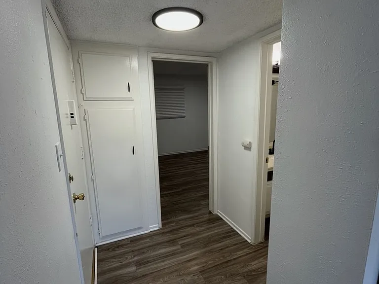 3620 S PACIFIC AVE — Photo 4