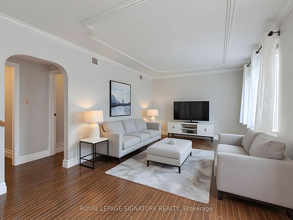 4th image of 839 Stirling Ave S